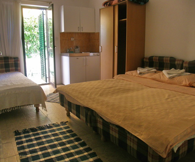 Triple beds djenovici montenegro apartment rental short term