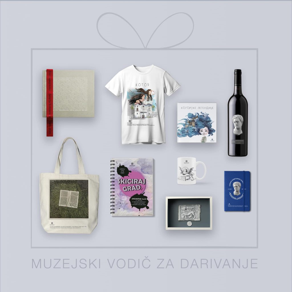 kotor muzej ima program suvenira majici, knjiga o Boki, istorije, vina, knjiga za djecu i bojanki sa soljama.