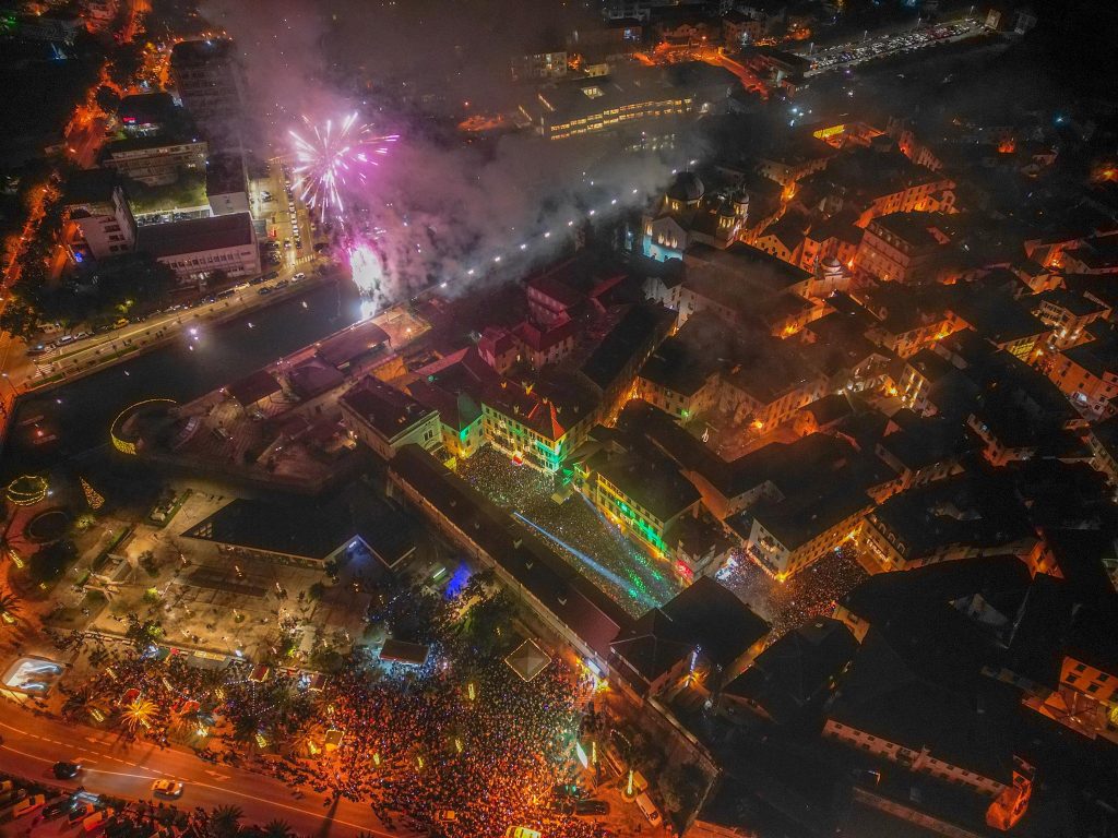 kotor soxzk nove godine vatromet i koncerti