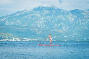 SUP-kayak-rental-iznajmljivanje-kajaka-crna-gora-yoga-organizovane-ture (13)
