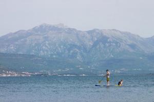 SUP-kayak-rental-iznajmljivanje-kajaka-crna-gora-yoga-organizovane-ture (17)